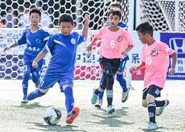 前锋单场帽子戏法，刷新赛季纪录