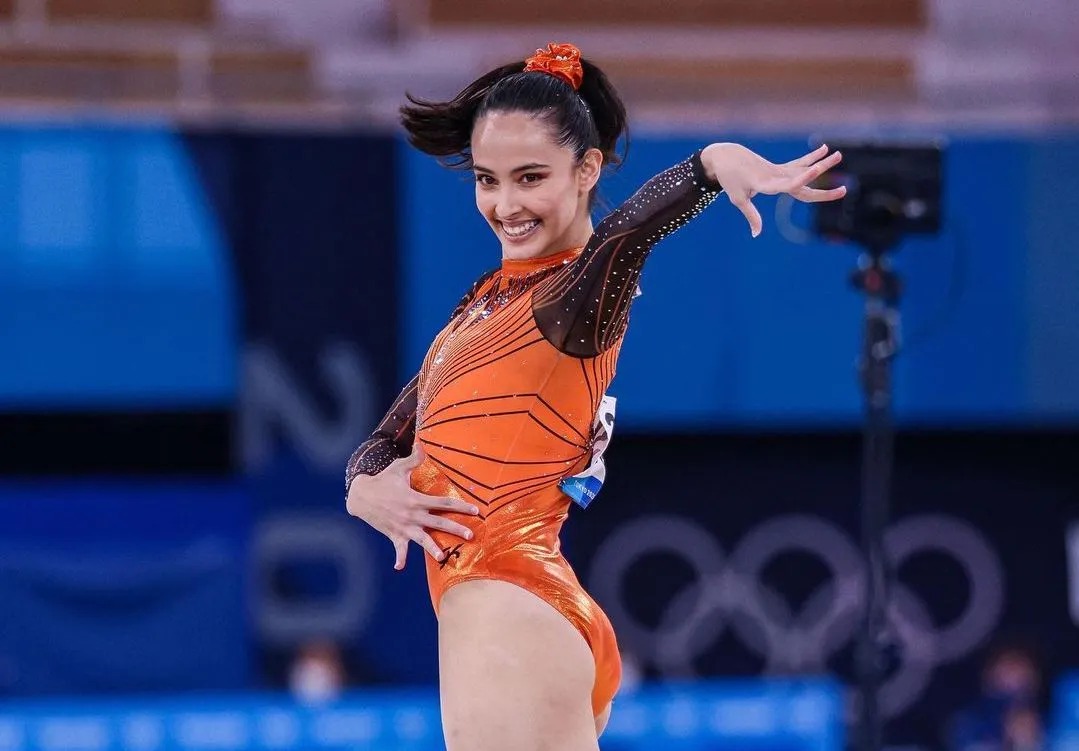 [CBA]袁堂文反击妙传 洛夫顿追身三分命中